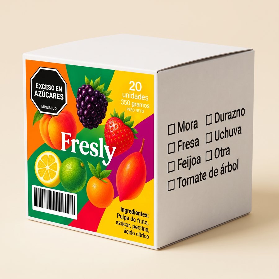 Caja blanca de Fresly vista de esquina: etiqueta de frutas al frente y casillas de sabor al lado